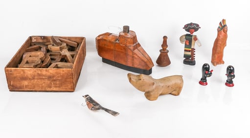 Assorted Folk Art and Other Wood Articles, 8