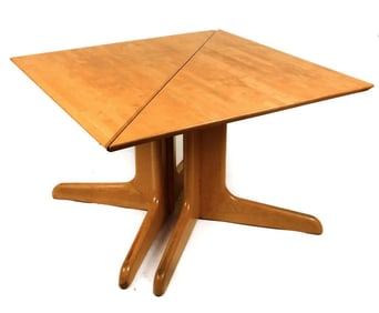 Mid Century Modern "Wishbone" Design Tables, 2