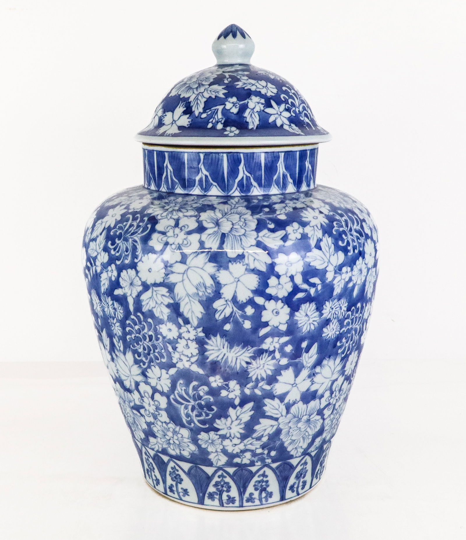 Chinese Blue and White Floral Decorated Ginger Jar (1 of 8)