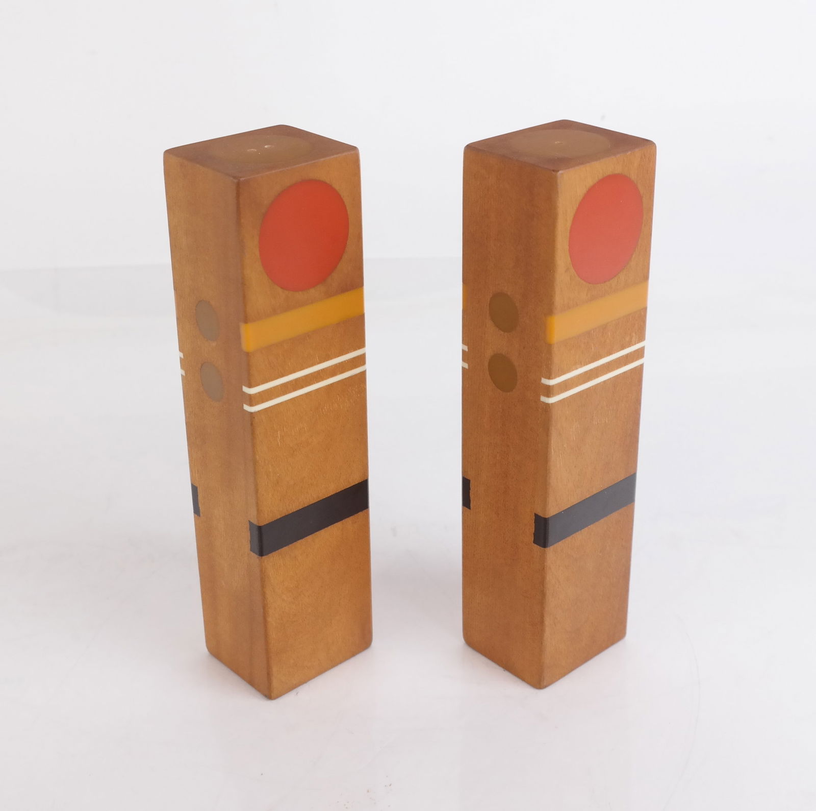 Pair of Robert MCKEOWN Mid-Century Modern Shakers (1 of 11)