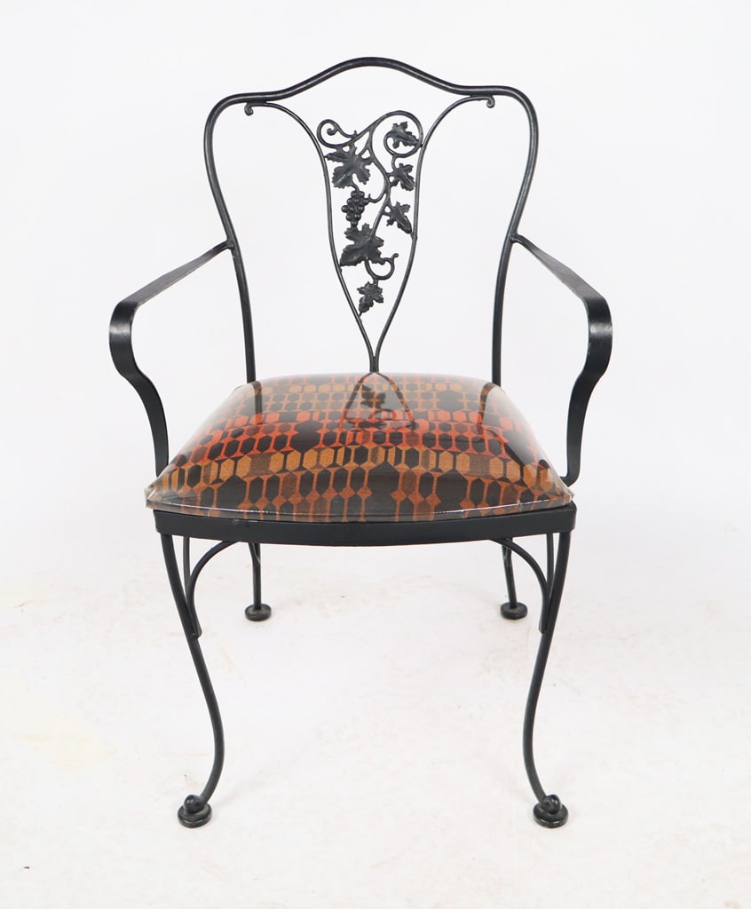 Iron and Grape Decorated Outdoor Dining Set, 5 - 17