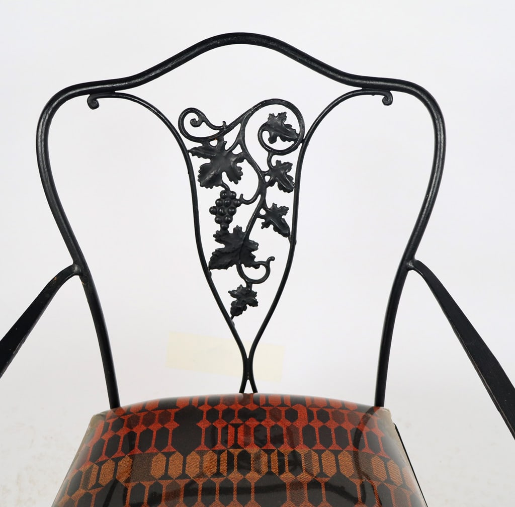Iron and Grape Decorated Outdoor Dining Set, 5 - 19