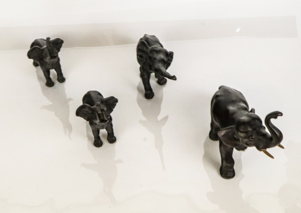 Four Bronze Elephants - 3
