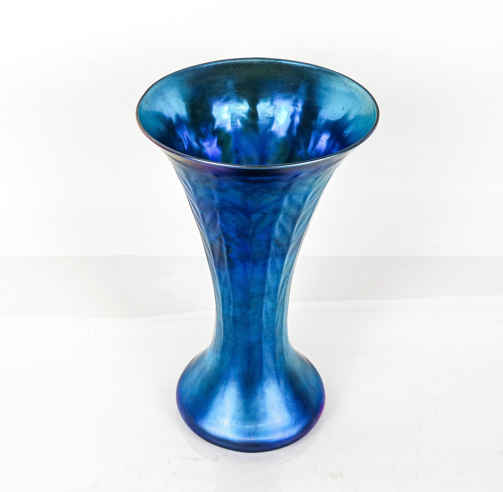 Louis Comfort Tiffany Favrile Trumpet Vase - 8