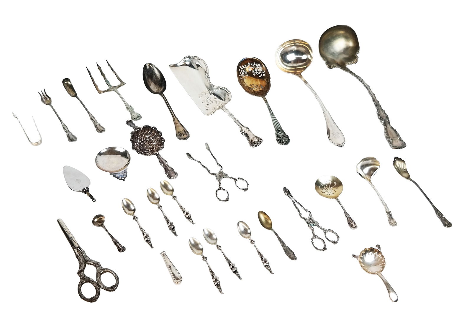 Gorham & Other, Sterling Flatware Group, 27: Group of Gorham sterling silver and other flatware and assorted articles, comprising 3 grape shears, 2 tea strainers, a punch ladle, a fish server, 5 assorted serving pieces, 14 assorted table