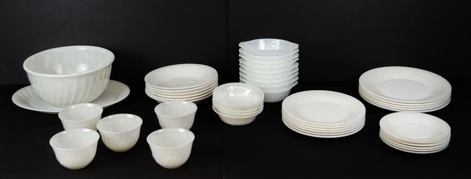 Anchor Hocking "Fire King" Part Dinner Service, 44 (1 of 17)