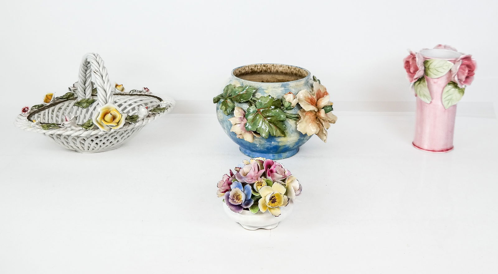 Collection of Flower Decorated Pottery Articles, 4 (1 of 20)