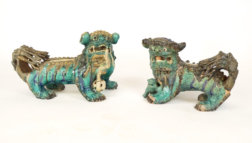 Chinese Pair of Qing Dynasty Foo Dogs (1 of 19)