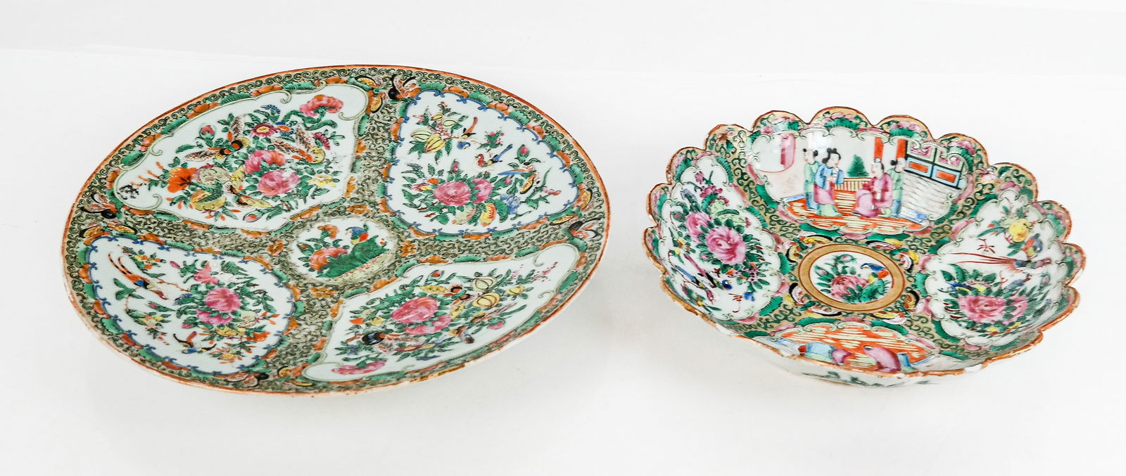 Chinese Rose Medallion Charger & a Scalloped Dish (1 of 9)