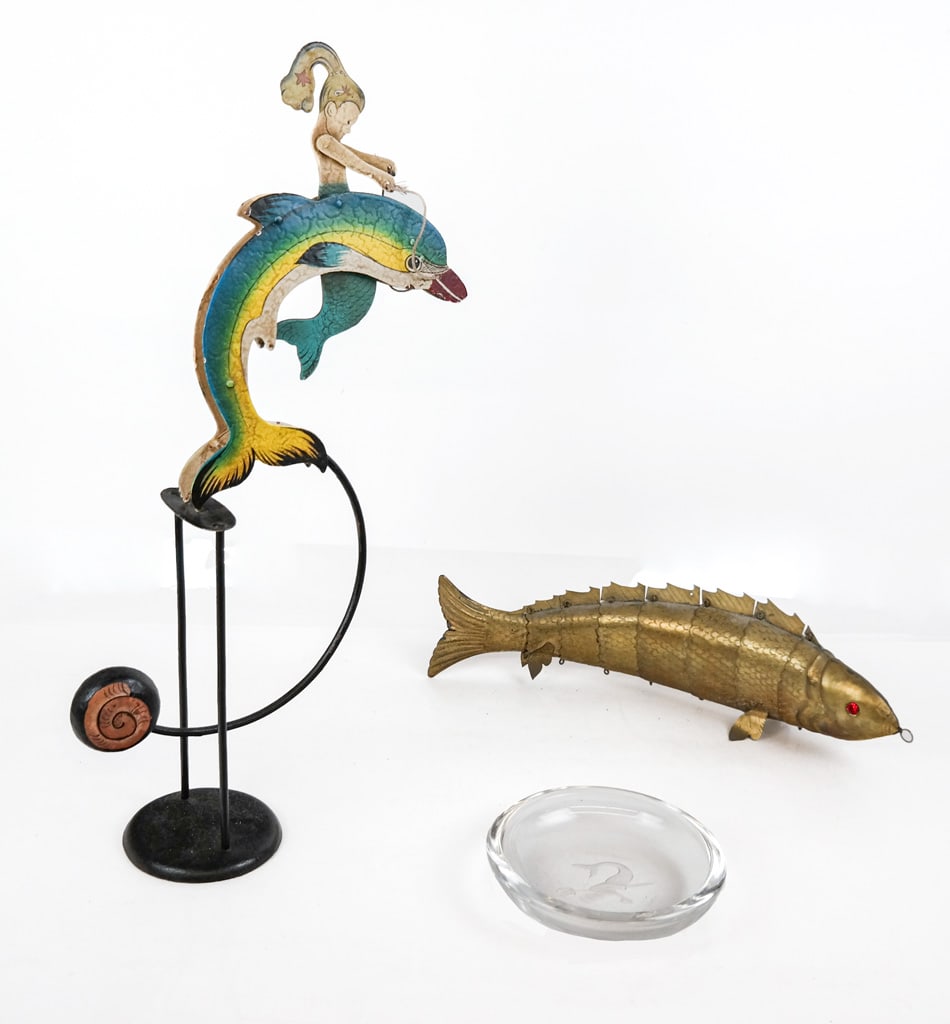 Three Marine Themed Decorative Objects (1 of 15)