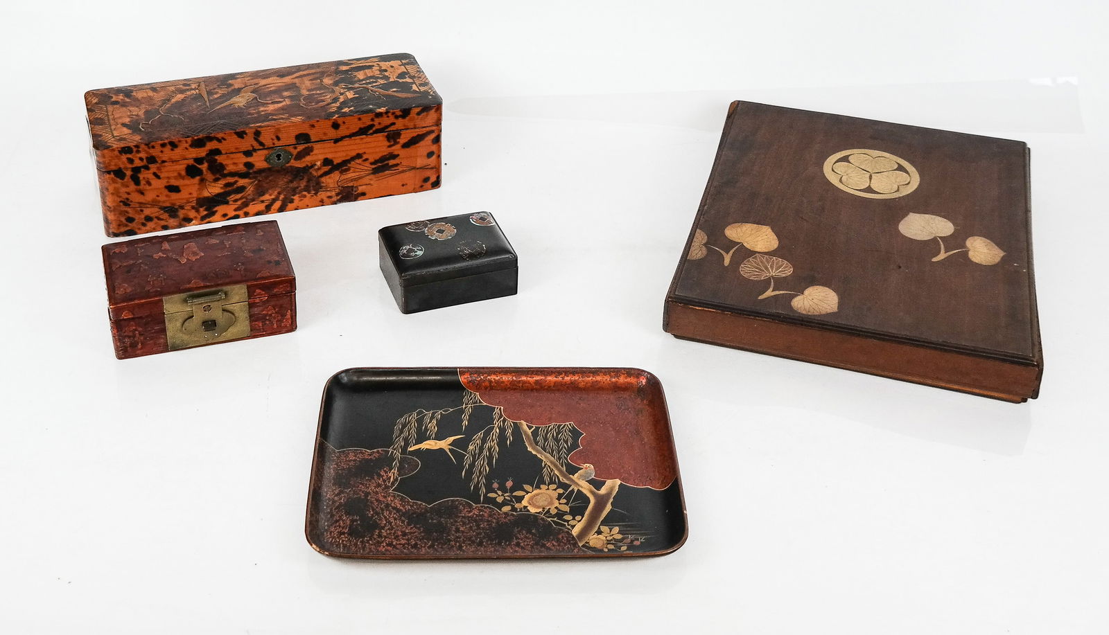 Chinese and Japanese Lacquer Boxes and a Tray, 4 (1 of 16)