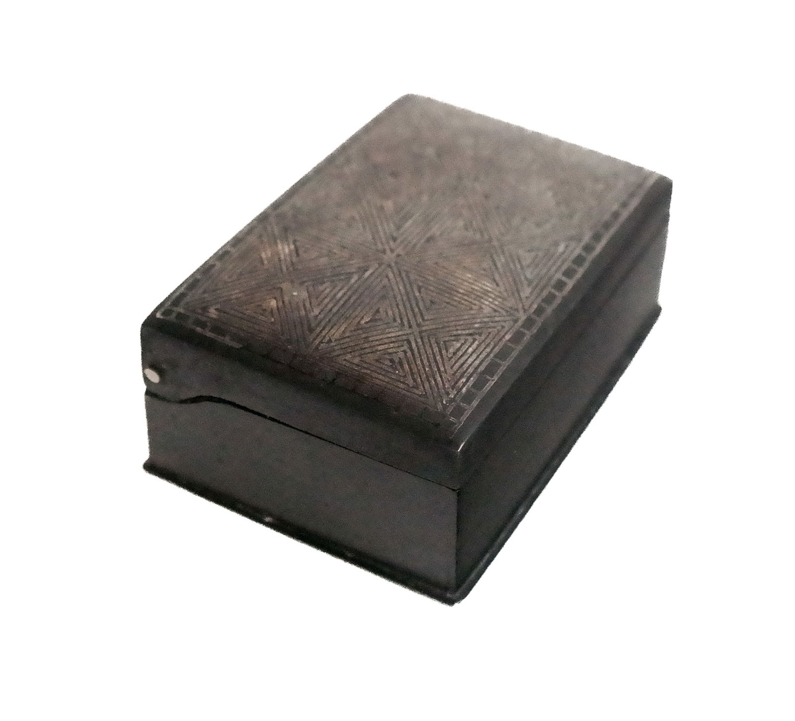 Vintage Bidri Ware and Silver Snuff Box: Vintage zinc and copper alloy with silver inlaid bidri ware snuff box. [1" H x 2.75" W x 1.75 D]. Overall condition is good. From the Estate of Denise Cohen