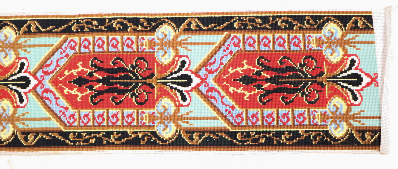 Gothic Revival Needlepoint Border, 2 - 2
