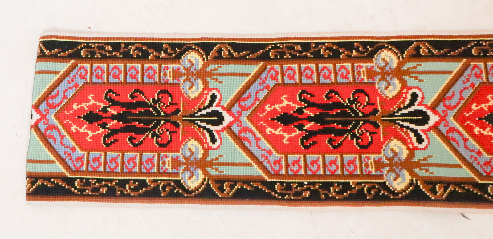 Gothic Revival Needlepoint Border, 2 - 4