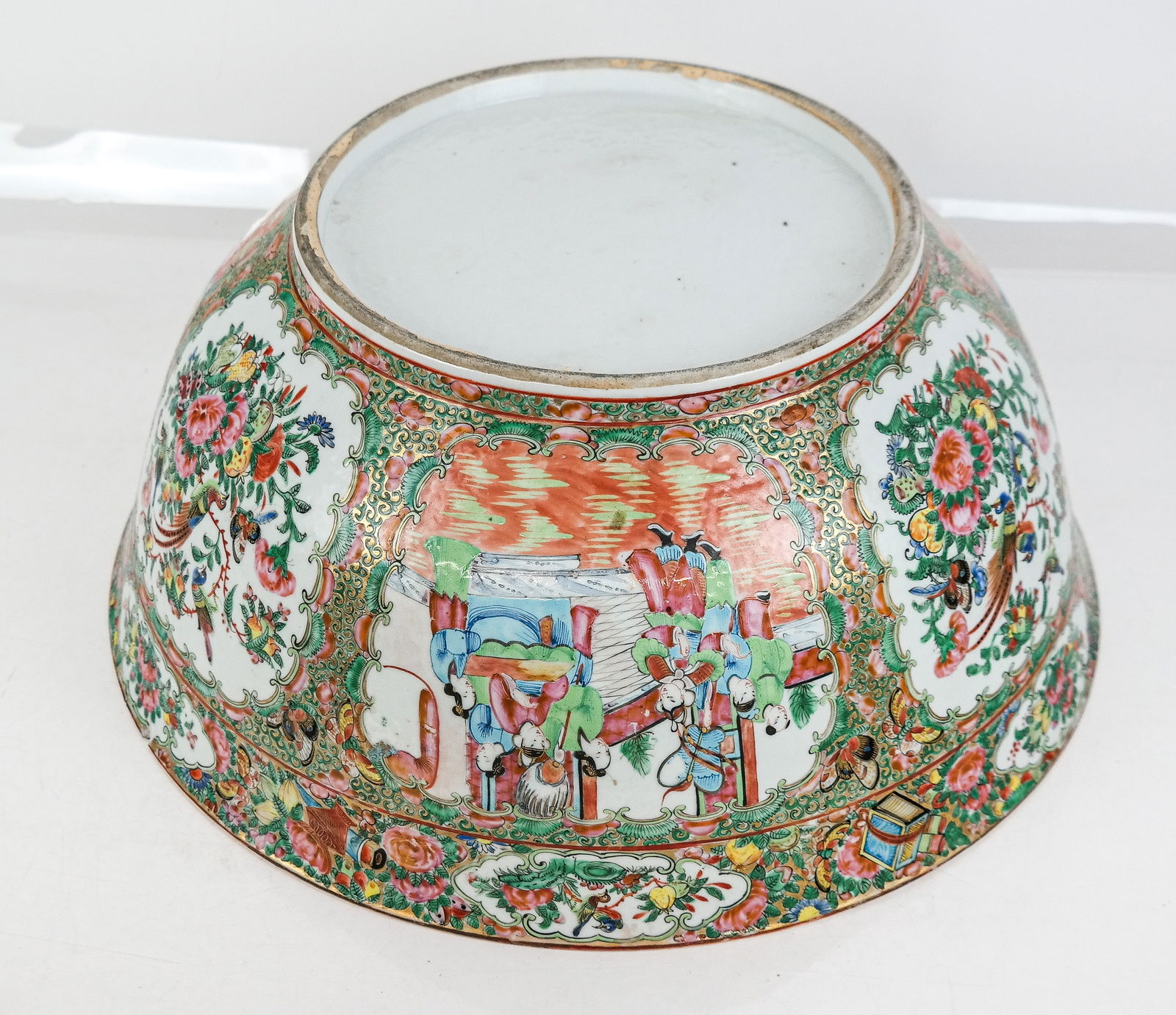 Chinese Palatial Rose Medallion Bowl - 12
