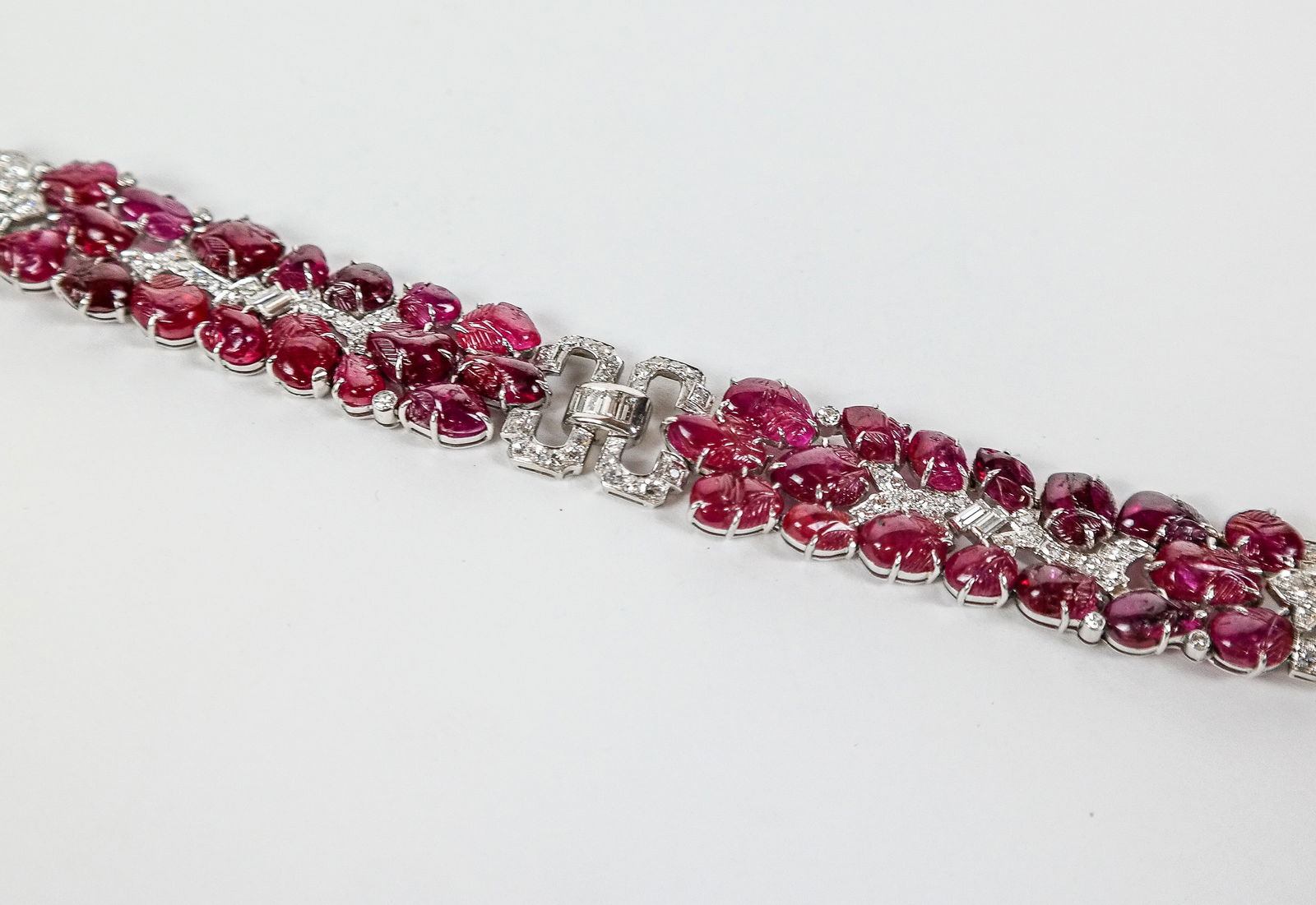 Art Deco-Inspired Diamond and Carved Ruby Bracelet - 9