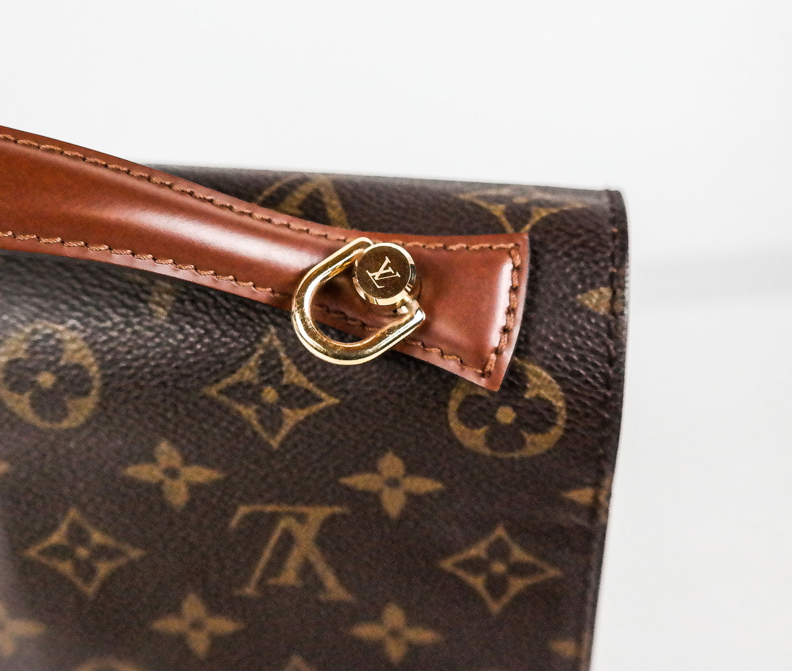 Louis Vuitton Monogrammed Monceau 28 Handbag - 7