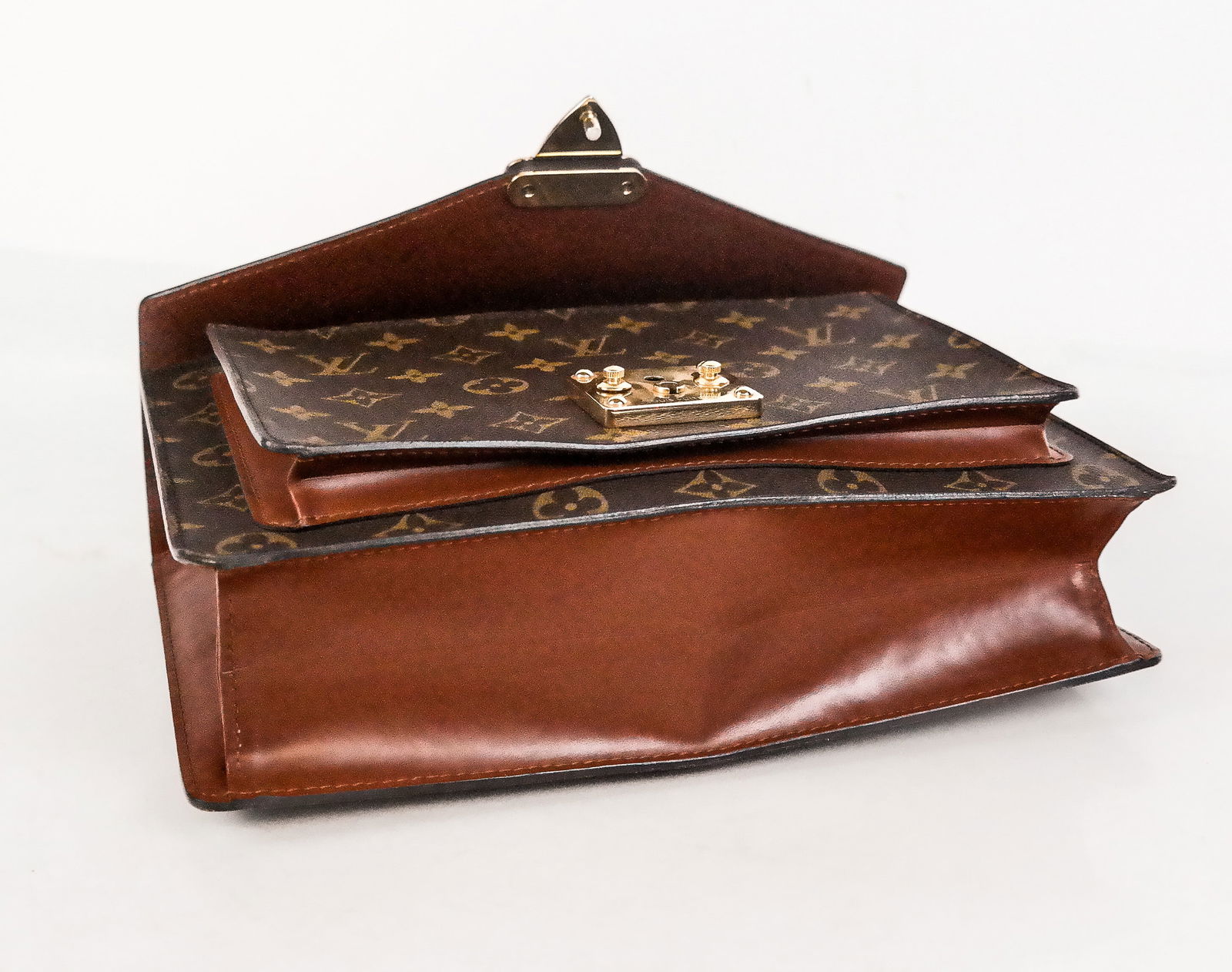 Louis Vuitton Monogrammed Monceau 28 Handbag - 8