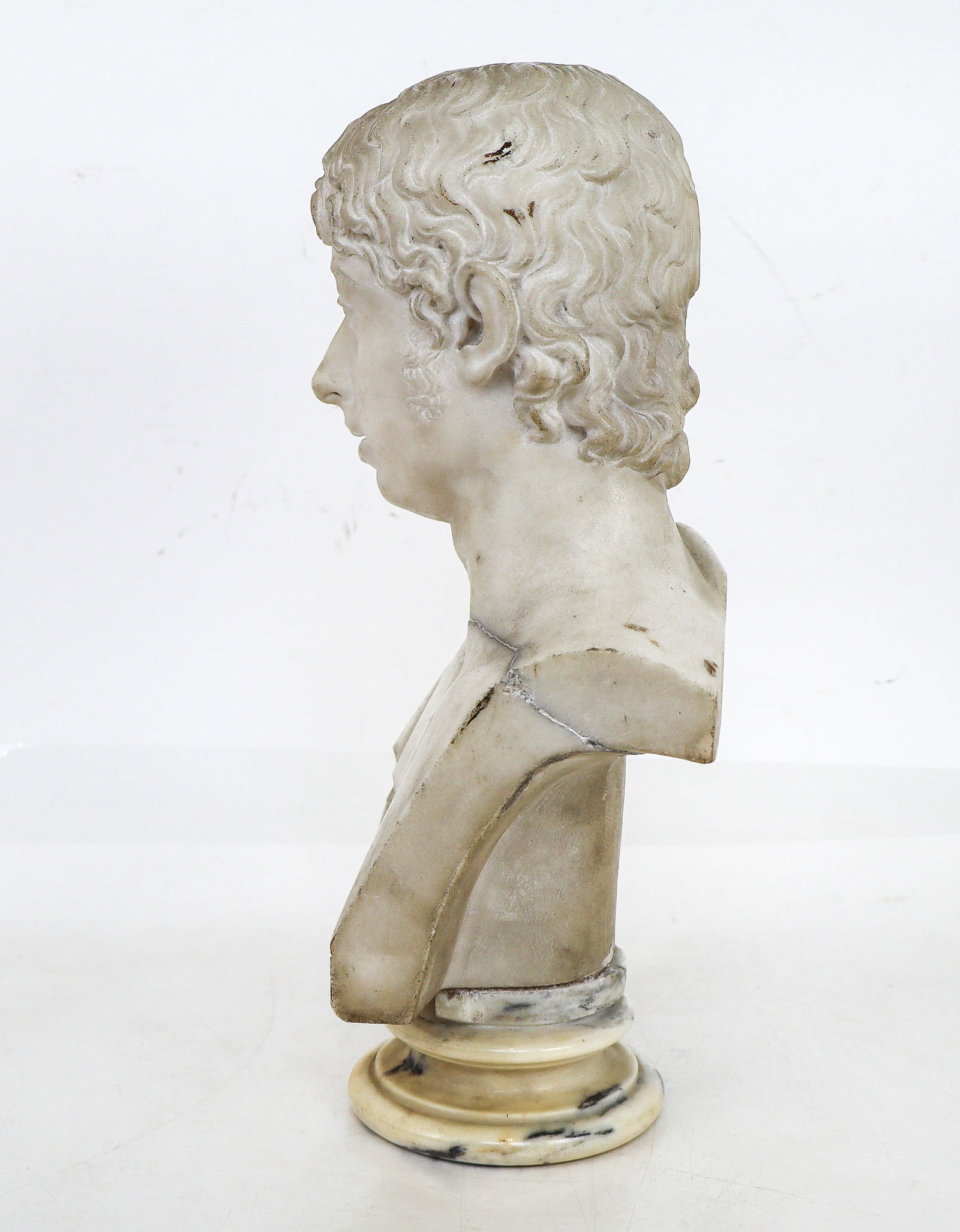 Small Neoclassical Russian Marble Bust of a Man - 5