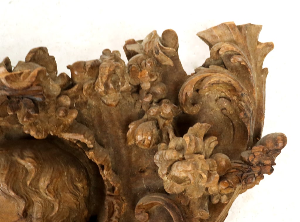 Rococo Carved Wood Applique with Putti - 4