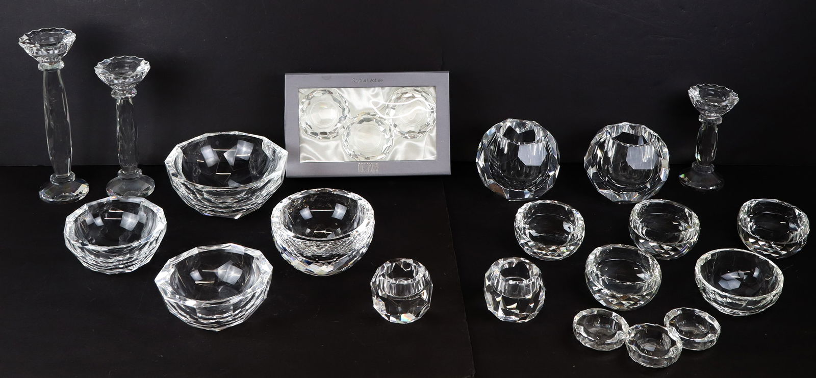 Oleg Cassini Group of Crystal Bowls & Votive, 7 (1 of 20)