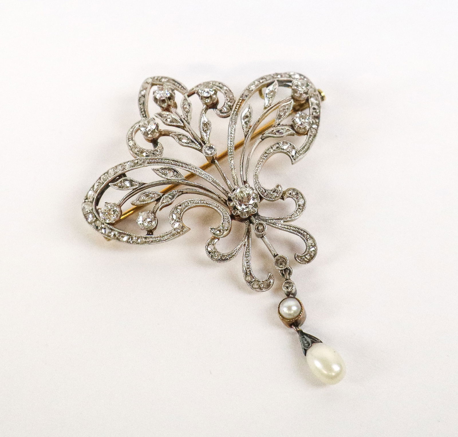 Antique Platinum, Gold, Diamond & Pearl Brooch (1 of 10)