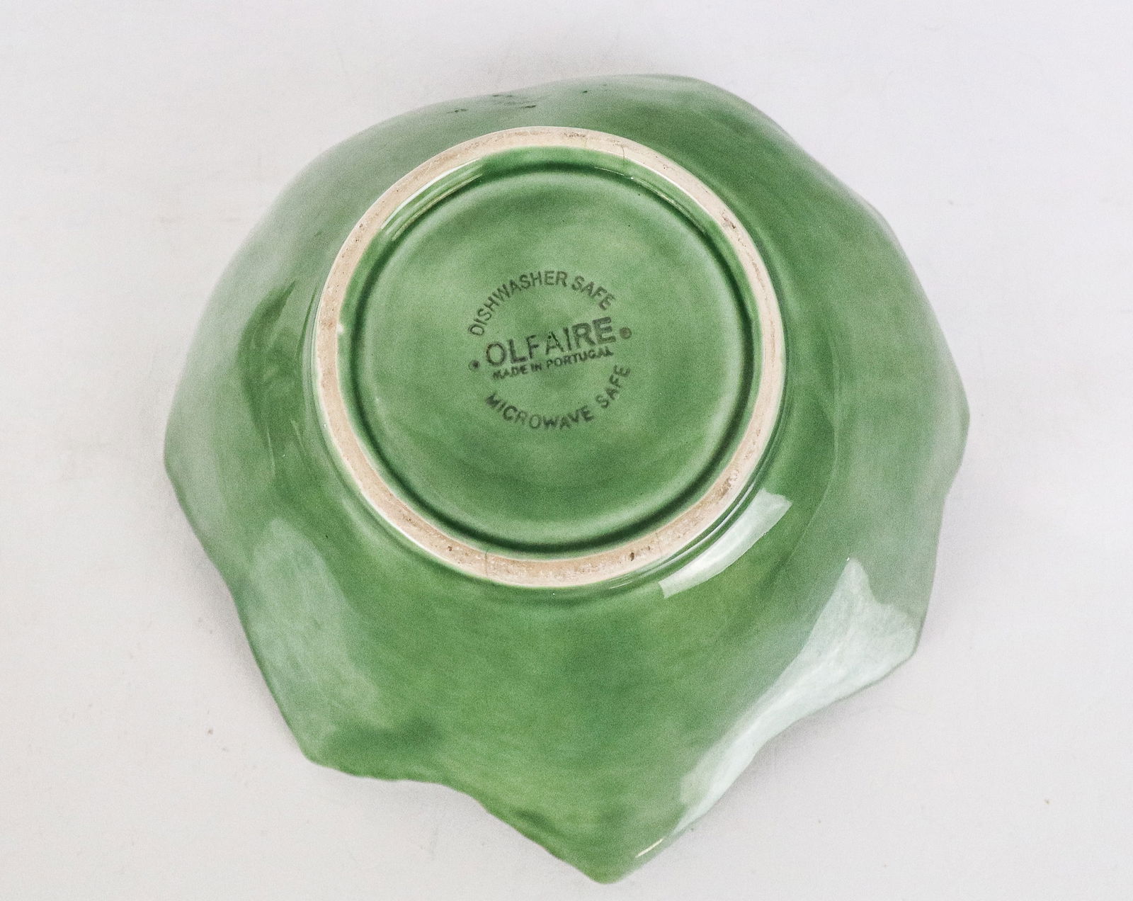 Assorted Cabbage Wear Articles, 4 - 15