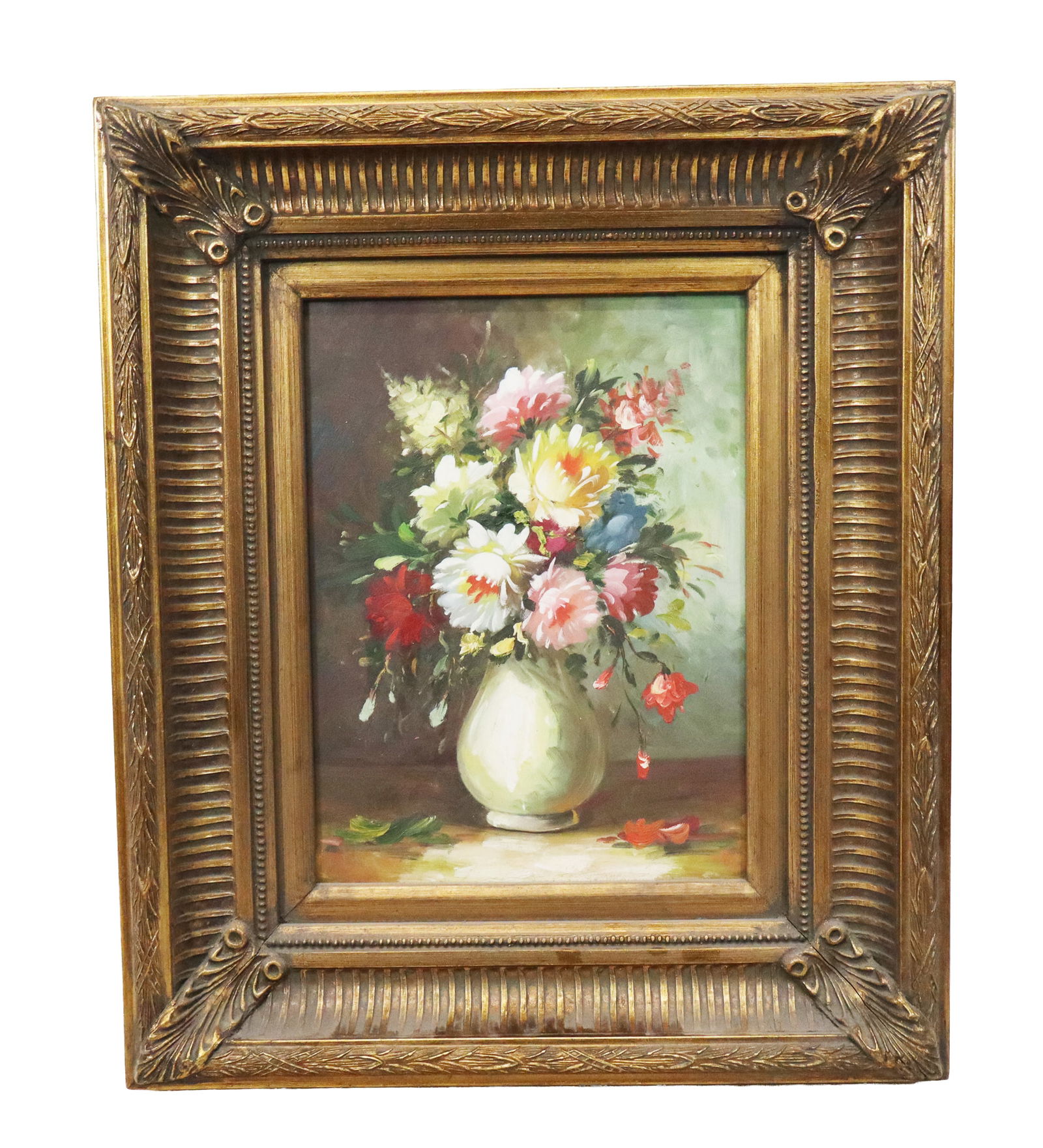 Oil On Canvas - Still Life: Oil on canvas of a still life, modern, 21st century, unsigned. [Art 15" x 11", frame 25" x 21"] Good condition.