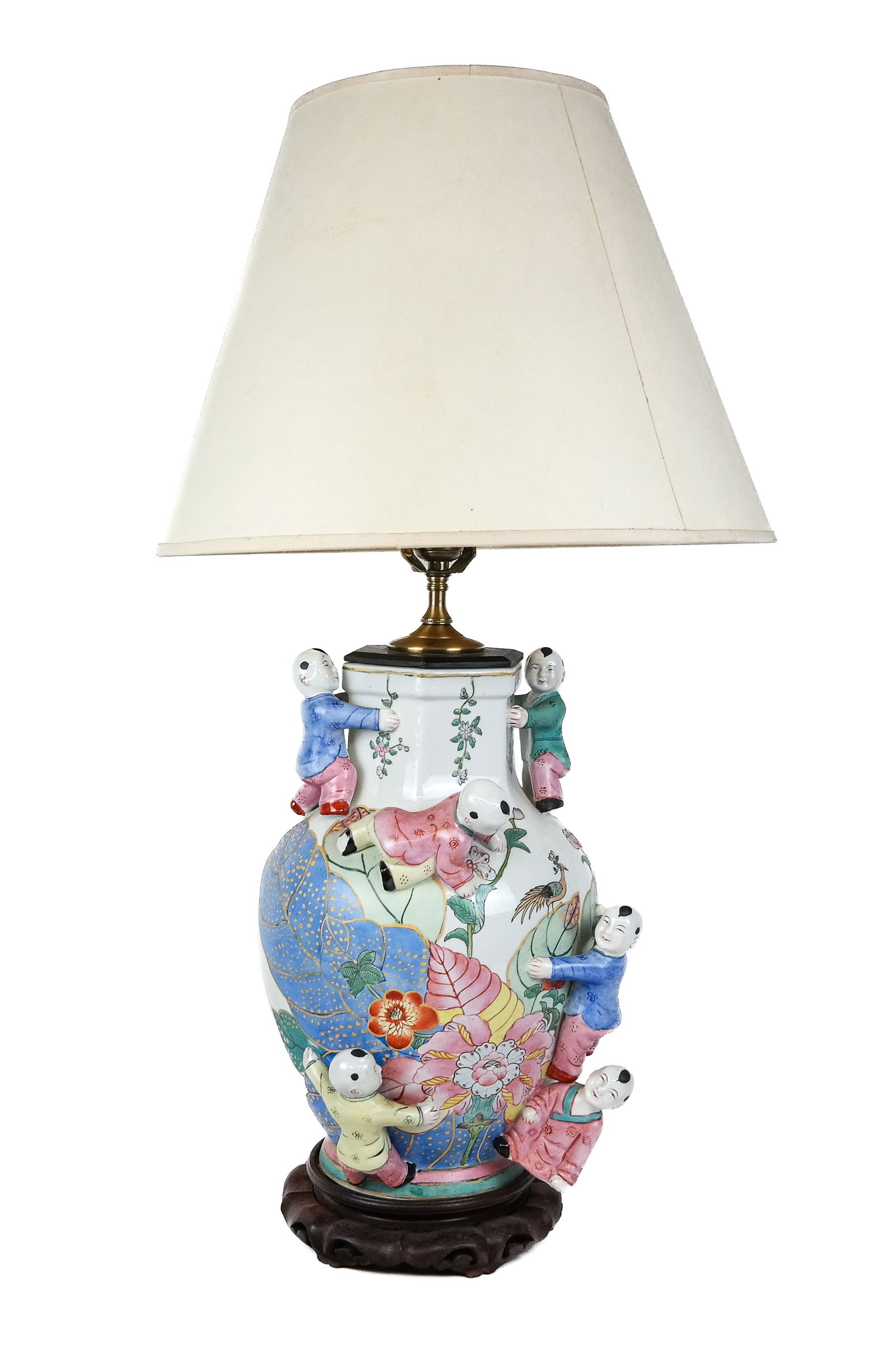 Chinese Export Porcelain Vase as a Lamp (1 of 10)