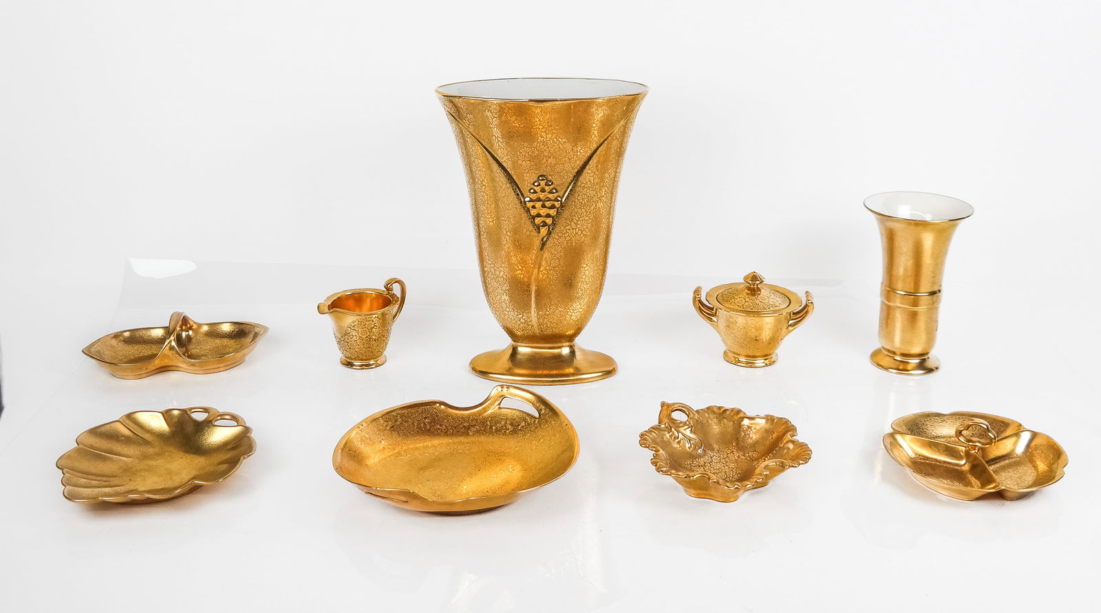 Pickard, Osborne, & Wheeling Gold Painted China, 9: Group of Pickard Japanese gold and floral etched decorated China, early-mid 20th century, comprising a vase, a creamer and sugar, and three small serving trays, all bearing marks for Pickard, 3