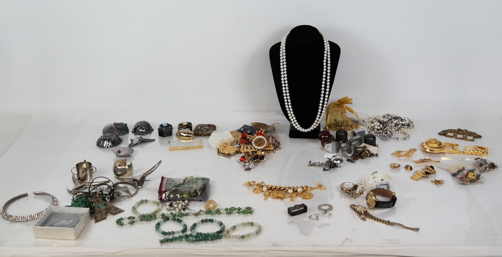 Group of Costume Jewelry, Jewelry & Fragments (1 of 14)