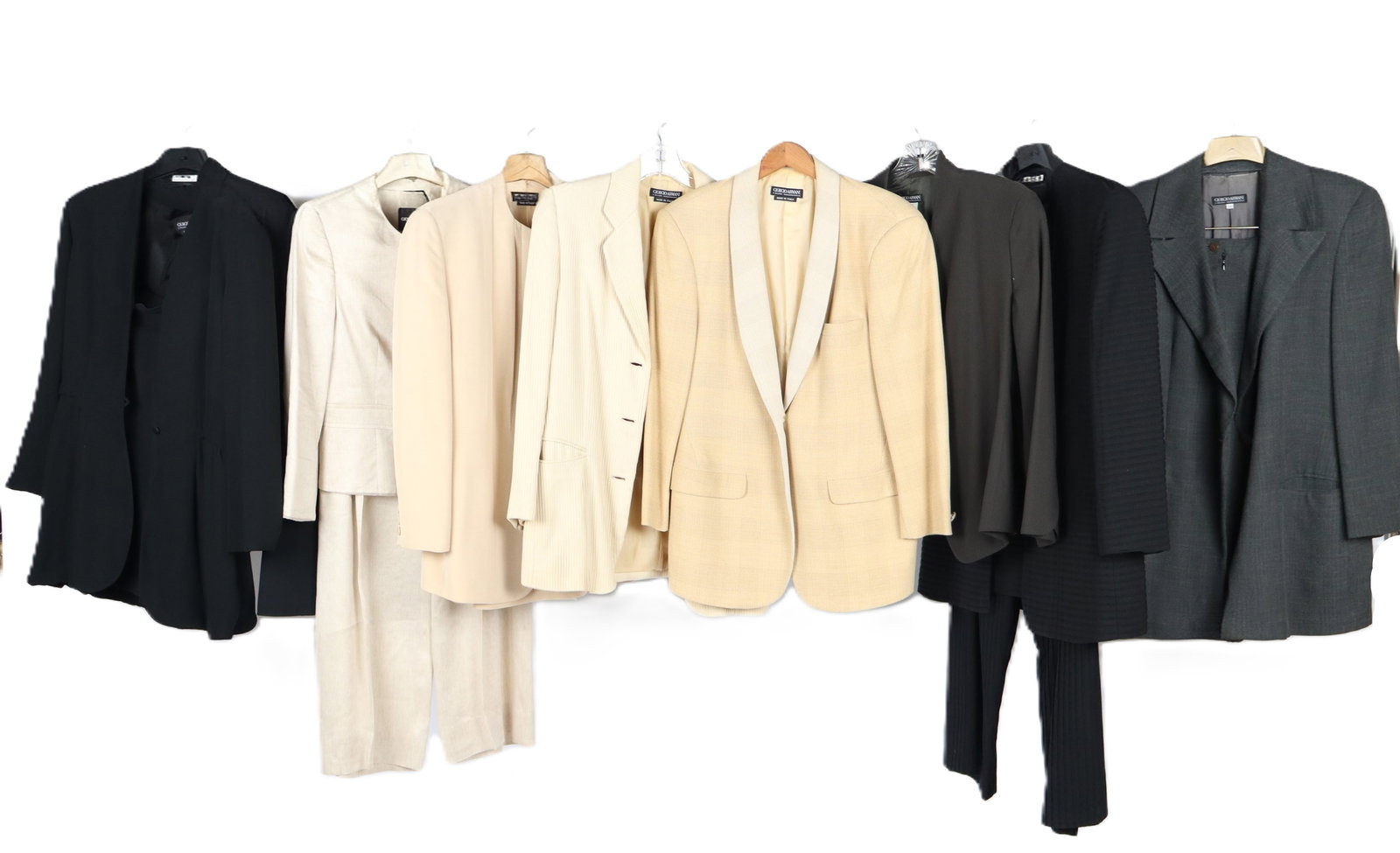 Giorgio Armani Women's Suiting, 10 Articles (1 of 7)