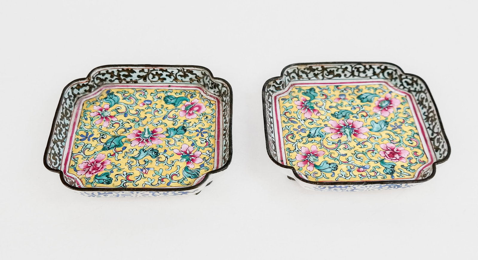 Chinese Pair Enameled Canton Ware Dishes (1 of 8)
