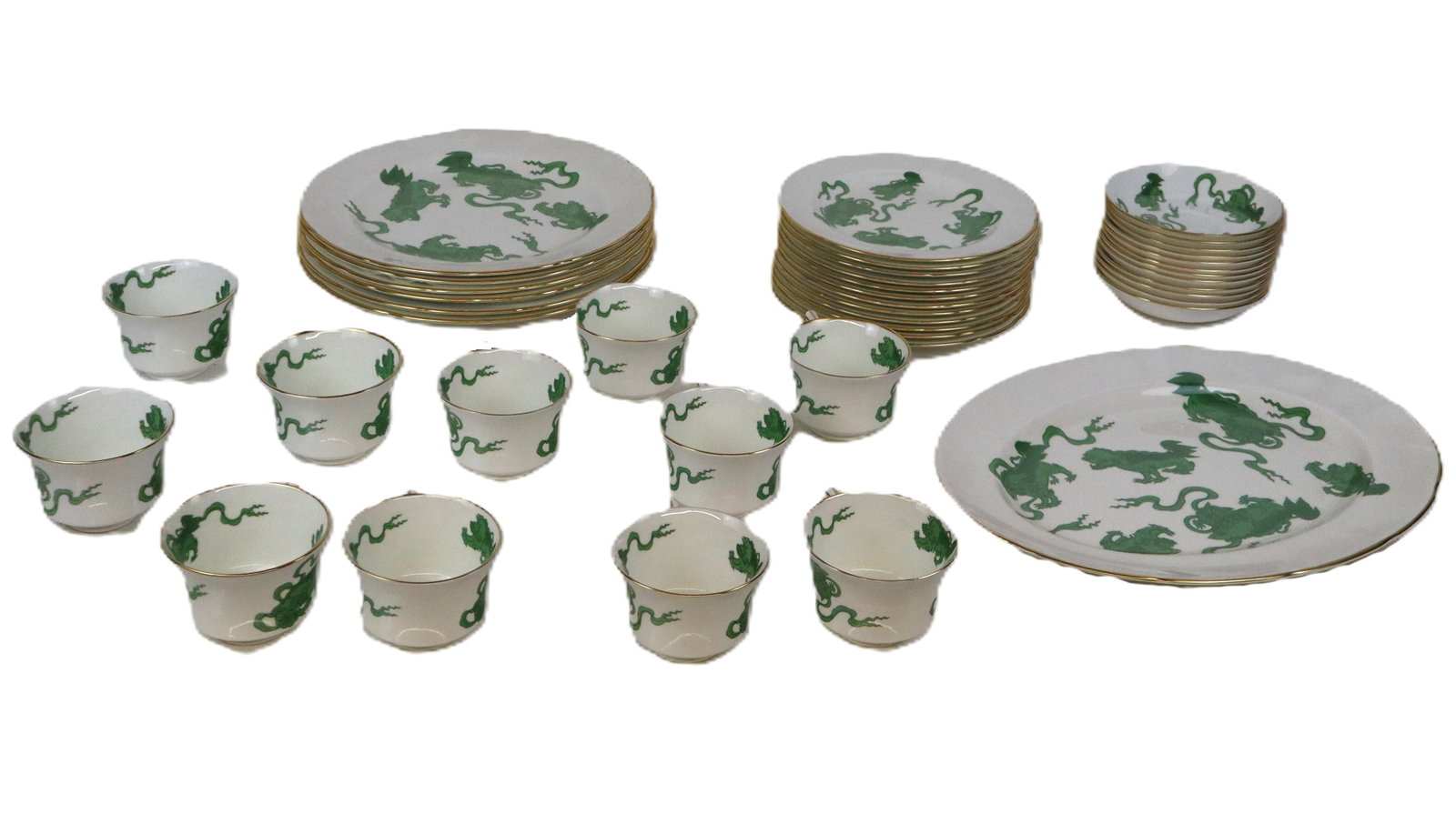 Wedgwood green "Chinese Tigers" Dinner Service, 41 (1 of 15)