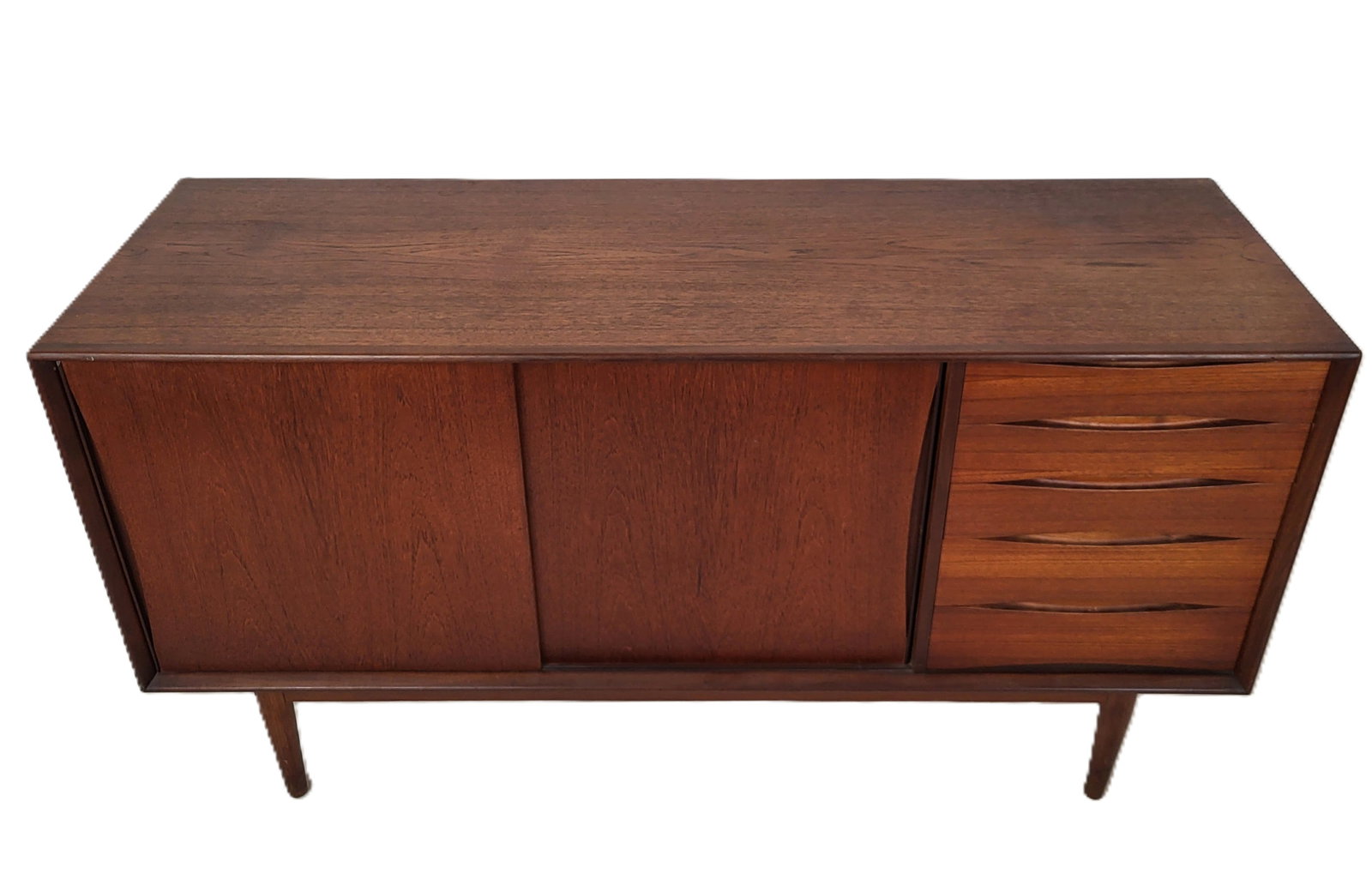 Mid-Century Modern Credenza (1 of 16)