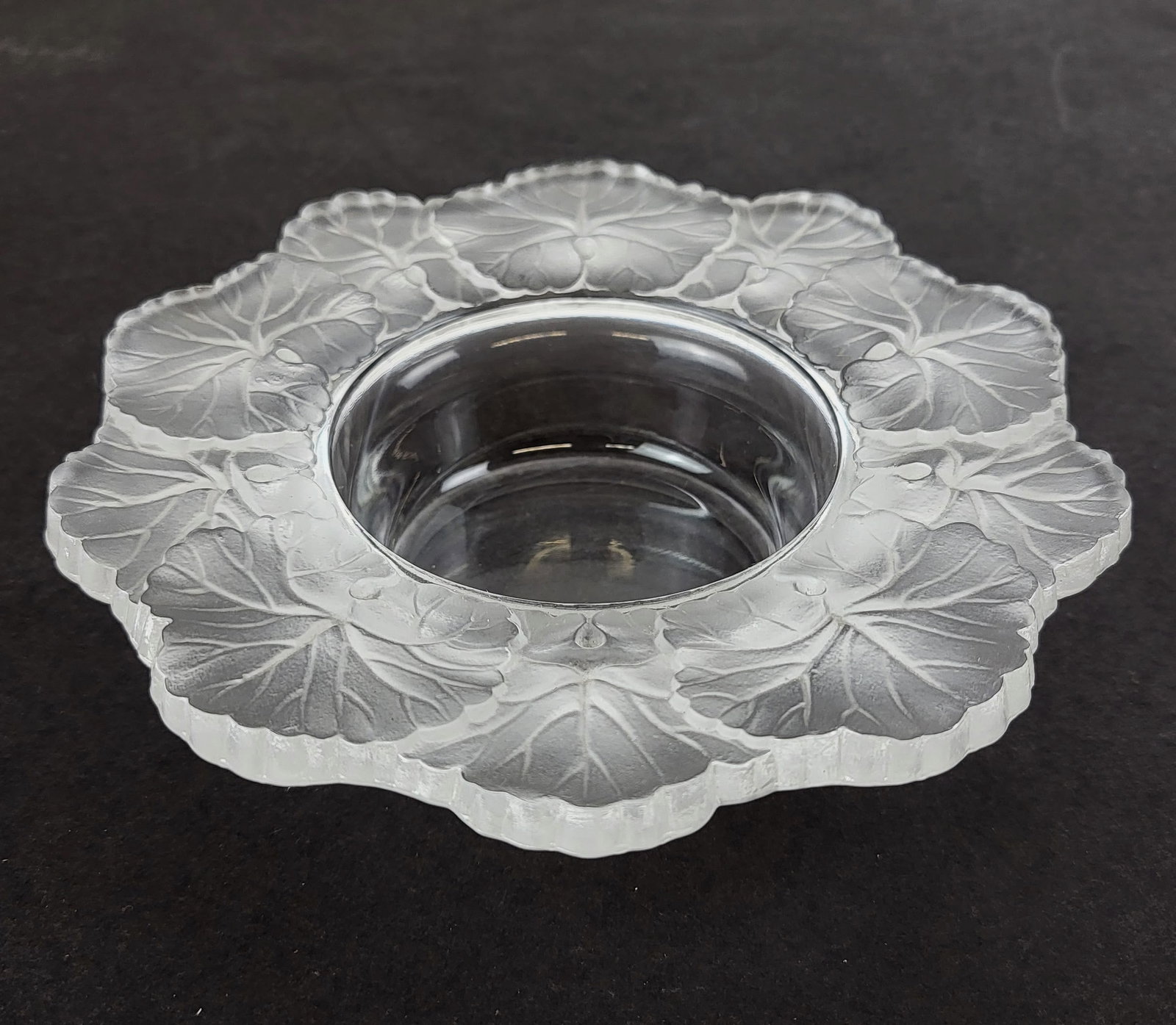 Lalique "Honfleur" Glass Ashtray (1 of 7)
