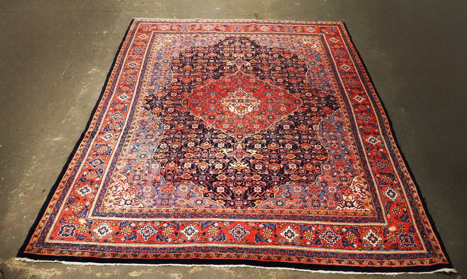 Palatial Persian Sarouk Rug (1 of 15)