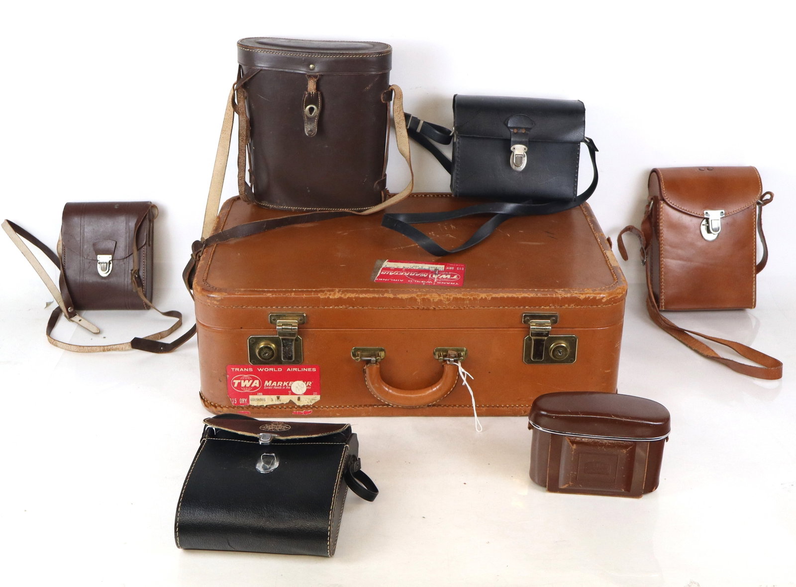 Assorted Cameras and Binoculars, 6 (1 of 14)