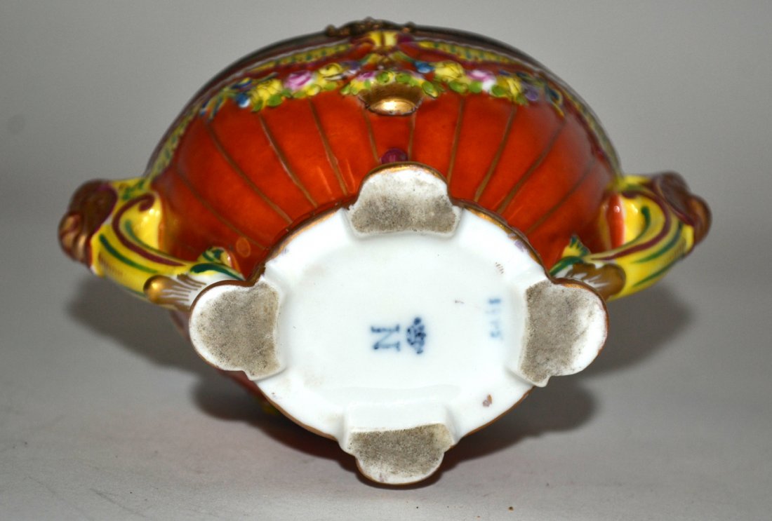 Two Capodimonte Boxes - 10