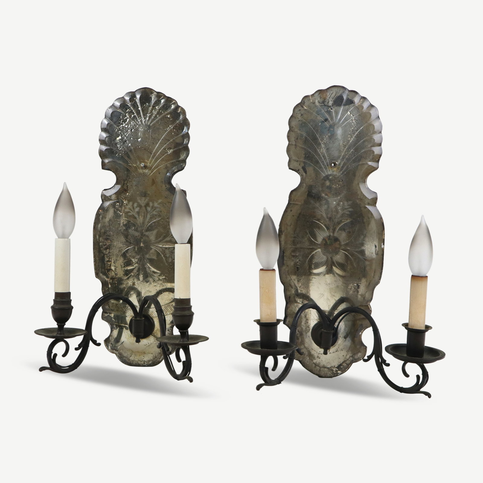 Pair of Georgian Mirrored Back Sconces (1 of 13)