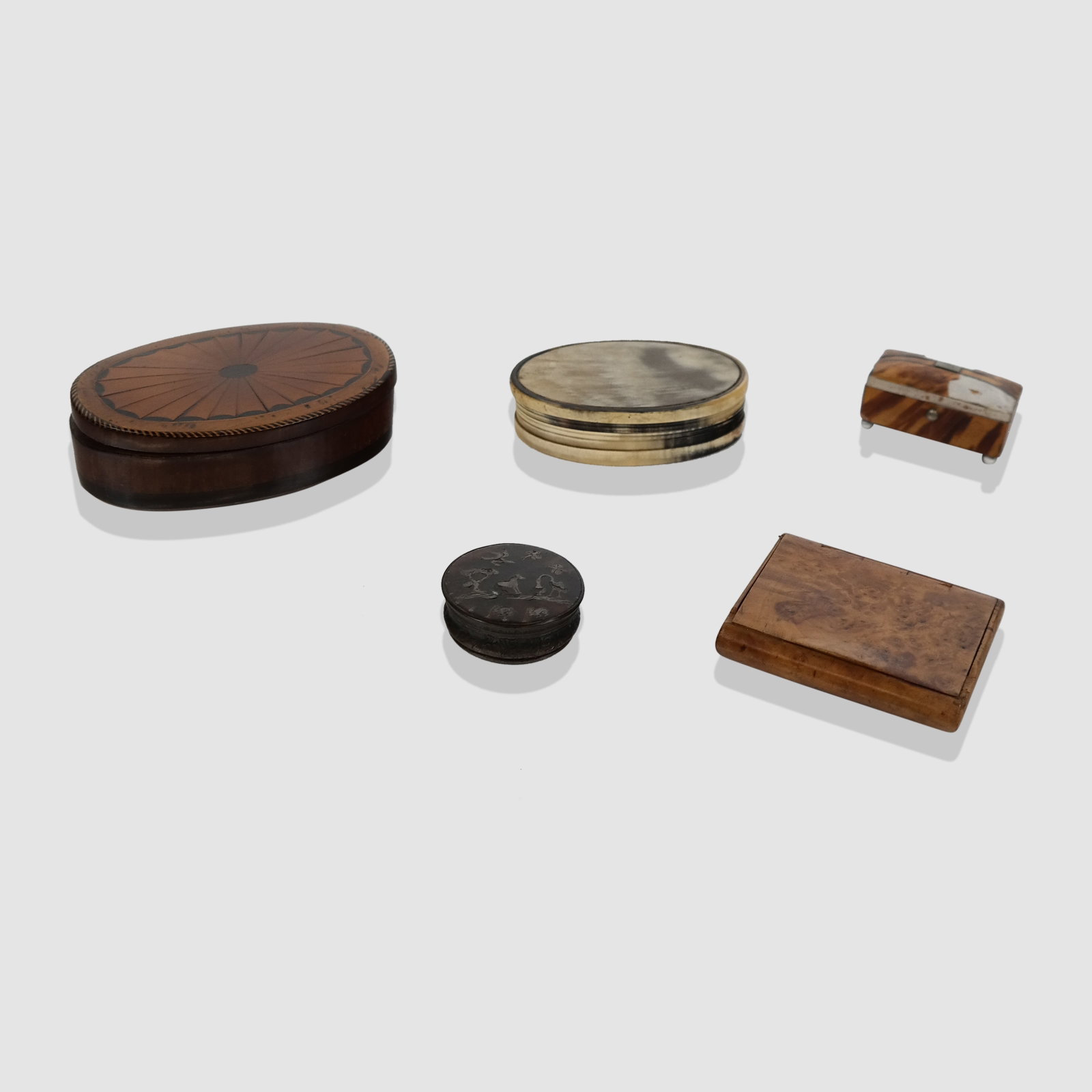 Five Assorted Snuff Boxes - 7