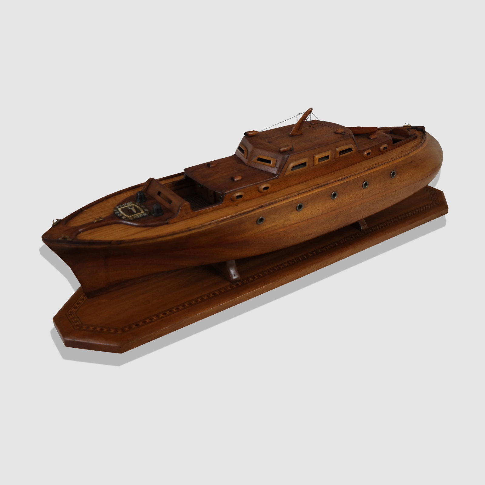 Vintage Ship Model 1950's Yacht Cruiser on stand (1 of 12)