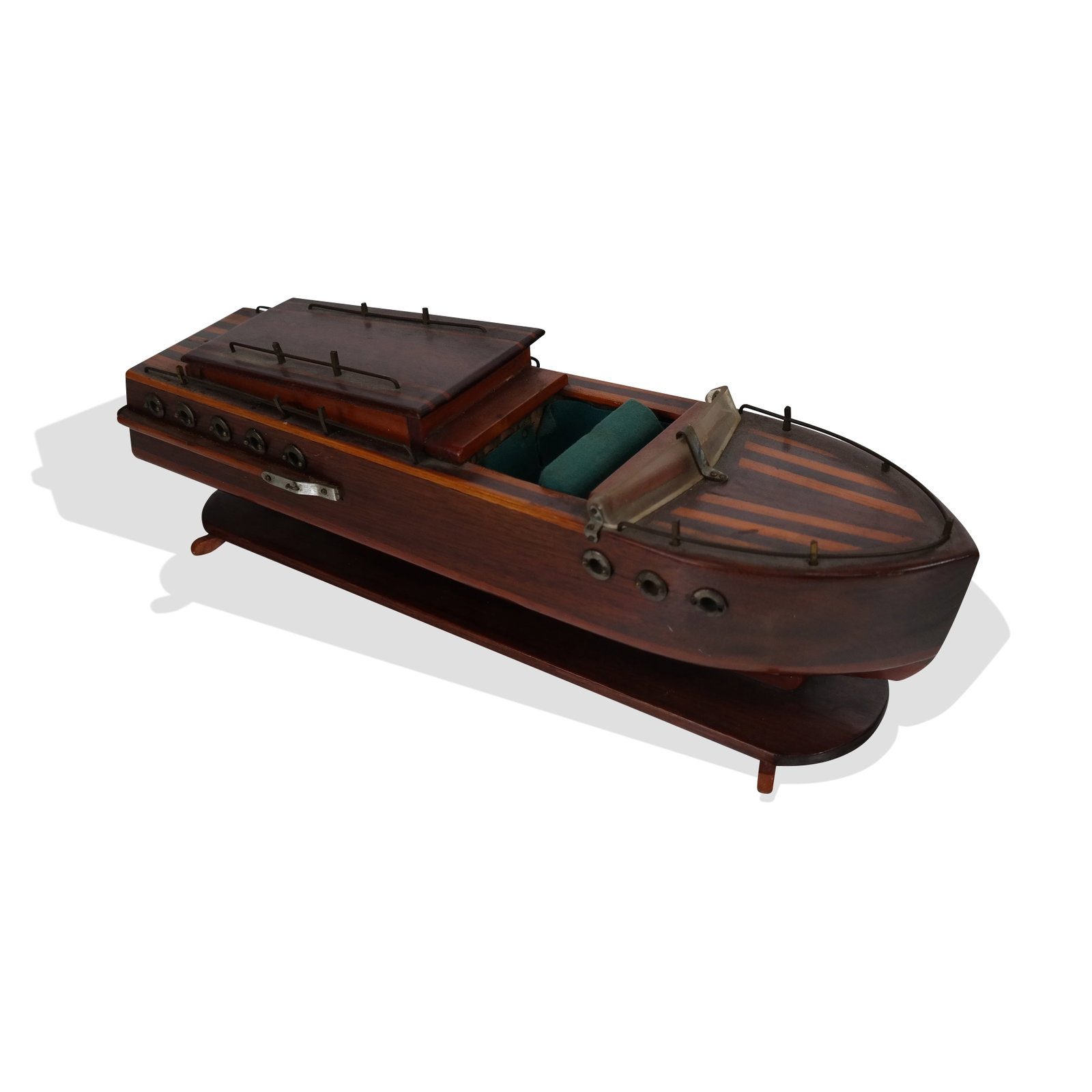 Chris Craft Manner 1950's Model Boat (1 of 13)