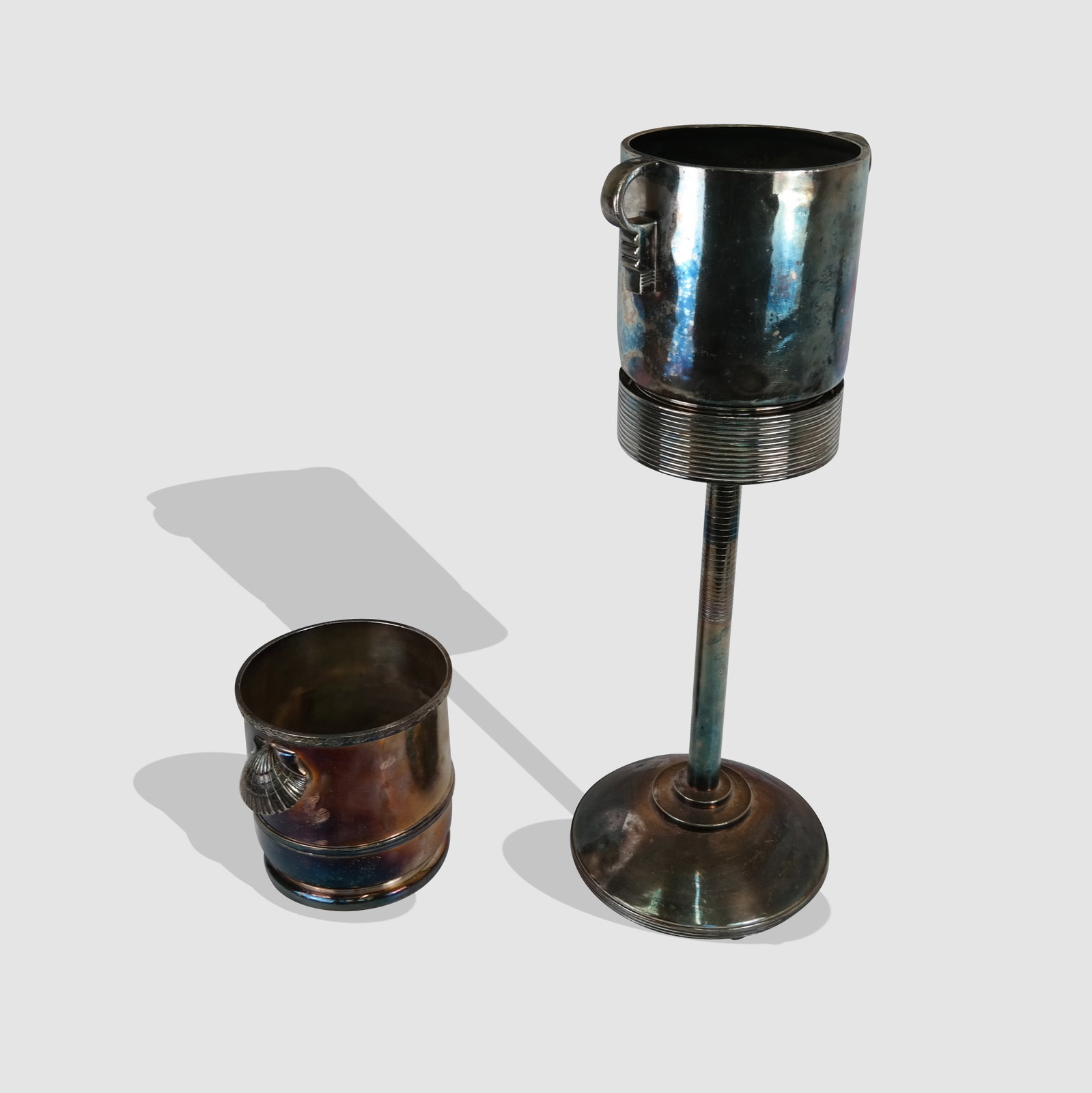Two Silver Plated Champagne Buckets, One on Stand (1 of 18)
