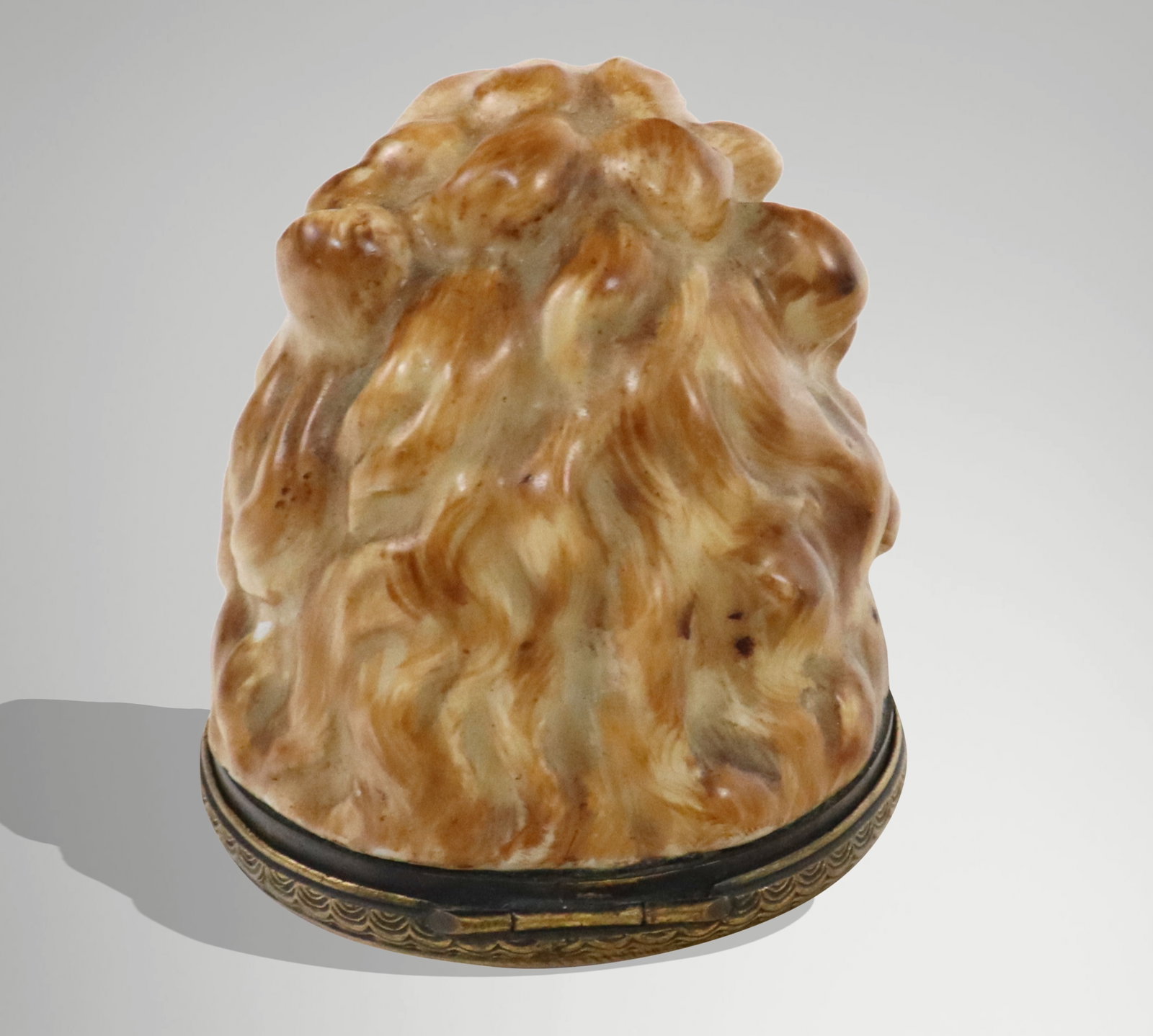 Two Porcelain Snuff Boxes - 12