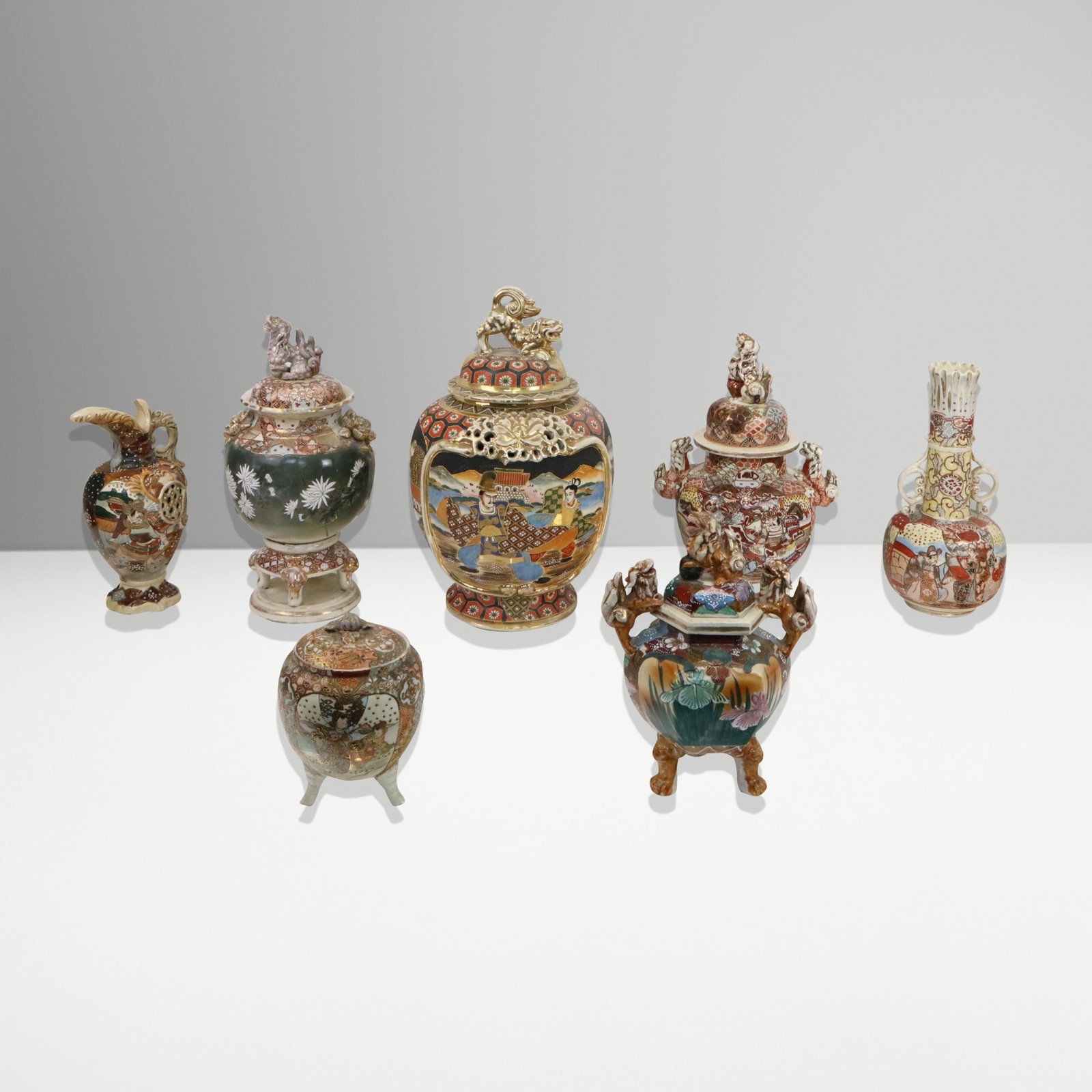 Seven Chinese Porcelain & Ceramic Vessels (1 of 19)