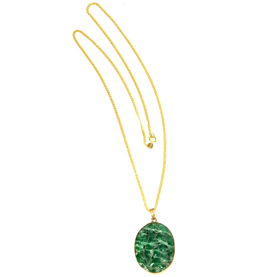Gold and Jade Pendant with Chain (1 of 8)