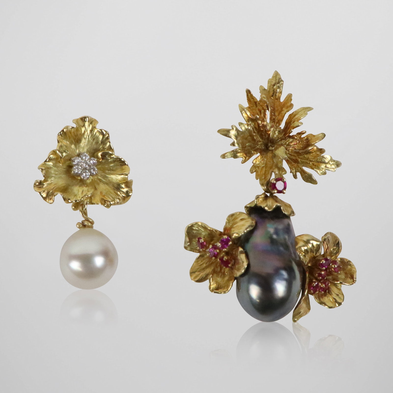 Corty Gold, Cultured Pearl and Gemset Pendants, 2 (1 of 10)