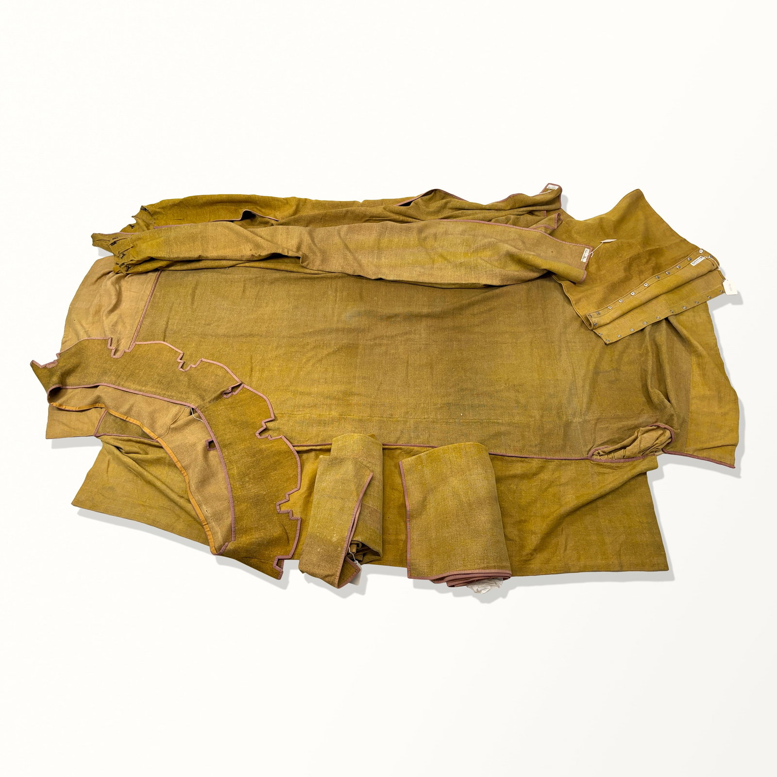 Wool, Silk and Cotton Bed Dressing Ensemble (1 of 8)