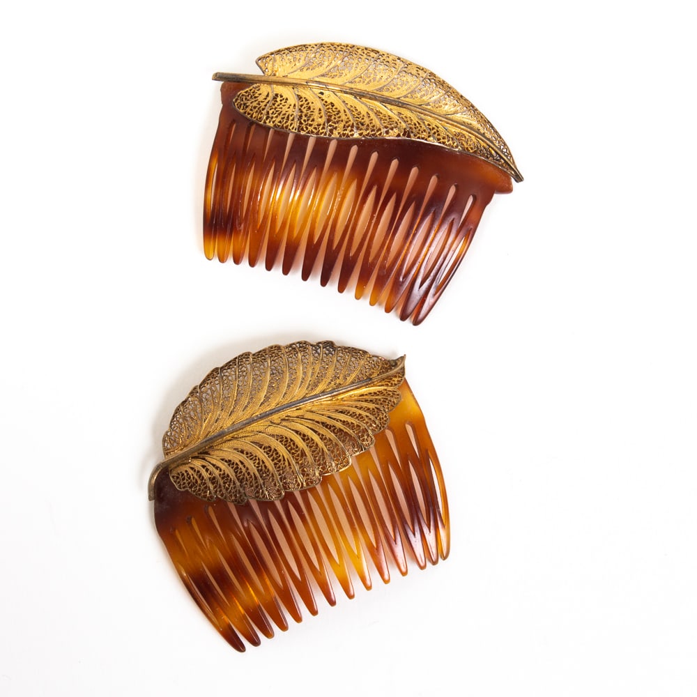 Two Gilt Metal Filigree Leaf Hair Combs (1 of 17)